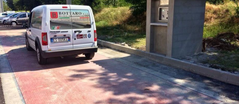 Pese a ponte stradale e ferroviaria